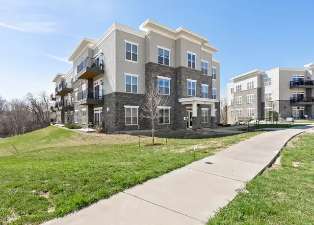 Property at 80 Gathering Place Ln Unit 80-205, Iowa City, IA, 52246, 1 bed, 1.5 baths, [object Object]