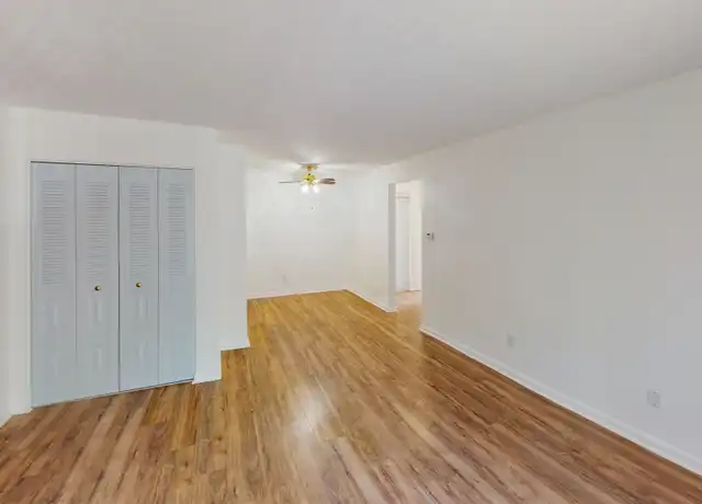 Property at 116 Trapelo Rd Unit 10, Waltham, MA, 02452, 1 bed, 1 bath, [object Object]