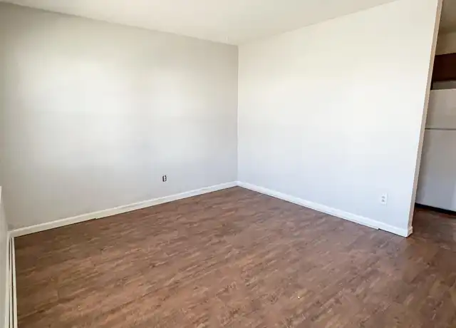 Property at 1721 Shawnee Dr, Owensboro, KY, 42301, 1 bed, 1 bath, [object Object]