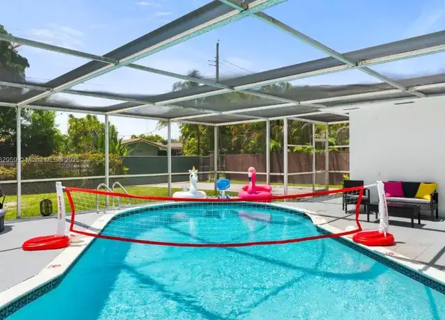 Property at 4110 Jefferson St, Hollywood, FL, 33021, 5 beds, 3 baths, [object Object]