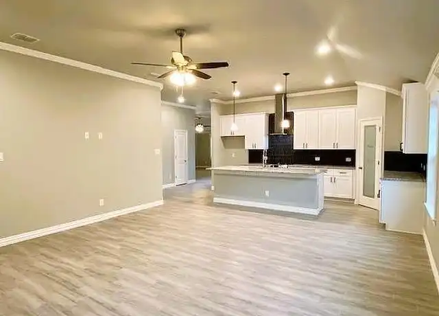 Property at 3204 Ross Ave, Fort Worth, TX, 76106, 3 beds, 2.5 baths, [object Object]