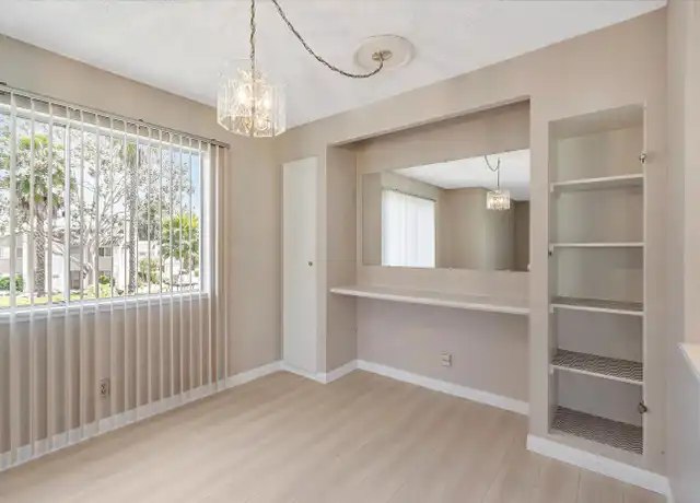 Property at 253 Green Moor Pl Unit 253, Thousand Oaks, CA, 91361, 2 beds, 1.5 baths, [object Object]