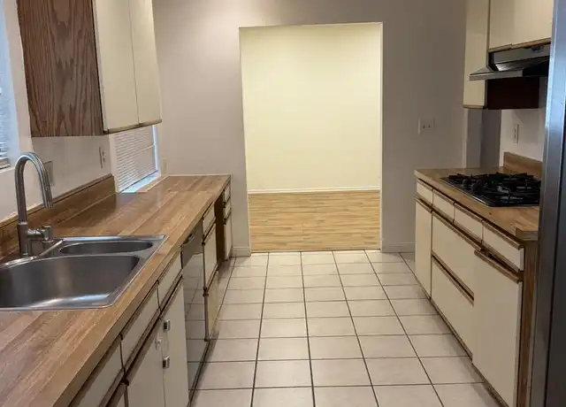 Property at Hayvenhurst Pl, North Hills, CA, 91343, 4 beds, 2 baths, [object Object]