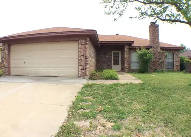 Property at 8212 Lara Ln, Watauga, TX, 76148, 3 beds, 2 baths, [object Object]