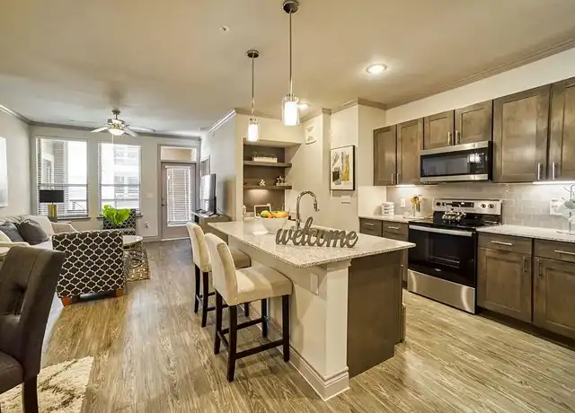 Property at Dakota at Shepherd - 4840 N Shepherd Dr, Houston, TX, 77018, 0-3 beds, 1-2 bath, [object Object]