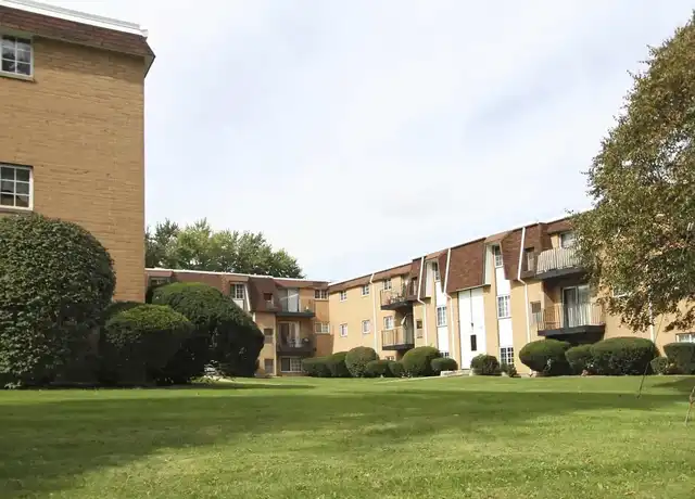 Property at Lafayette Village - 6040 Stumph Rd, Cleveland, OH, 44130, 2-3 beds, 1-1.5 bath, [object Object]