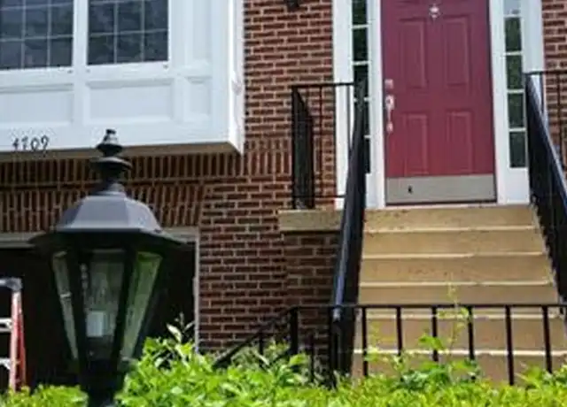 Property at 4709 Caronia Way, Fairfax, VA, 22030, 3 beds, 2.5 baths, [object Object]