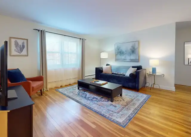 Property at 5 Chestnut St Unit 5(9), Brookline, MA, 02445, 1 bed, 1 bath, [object Object]