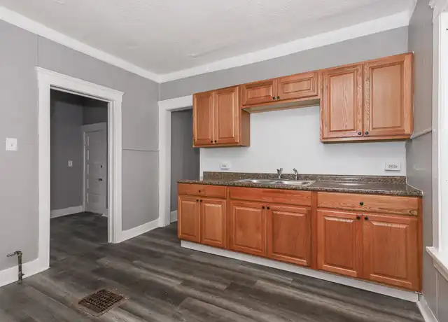 Property at 2307 Garden Ave, Cleveland, OH, 44109, 2 beds, 1 bath, [object Object]