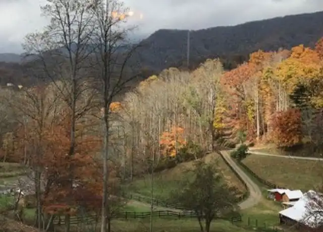 Property at 3543 Dark Ridge Rd Apt A, Sylva, NC, 28779, 2 beds, 1 bath, [object Object]