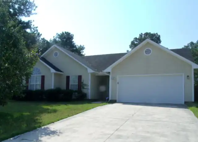 Property at 104 Liberty Ct, Raeford, NC, 28376, 3 beds, 2 baths, [object Object]
