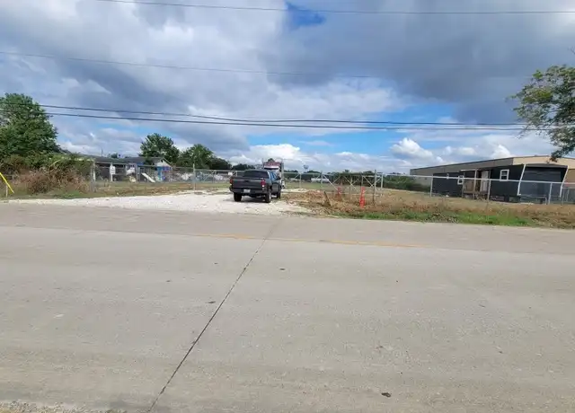 Property at 6410 Wade Rd, Baytown, TX, 77521, 2 beds, 1 bath, [object Object]