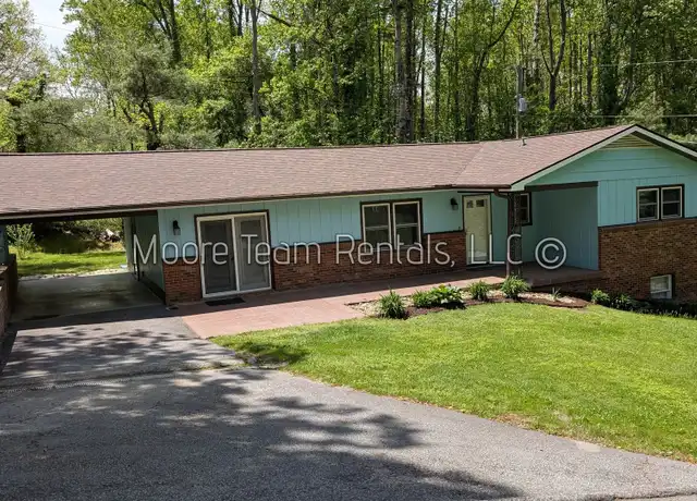 Property at 17 Due West Rd, Hendersonville, NC, 28792, 3 beds, 2 baths, [object Object]