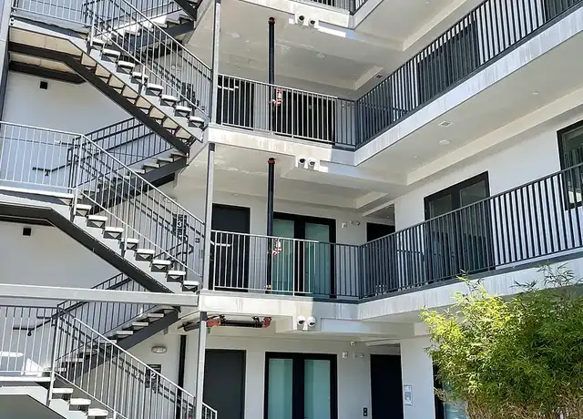 Property at 11612 Culver Blvd, Los Angeles, CA, 90066, 1 bed, 1 bath, [object Object]