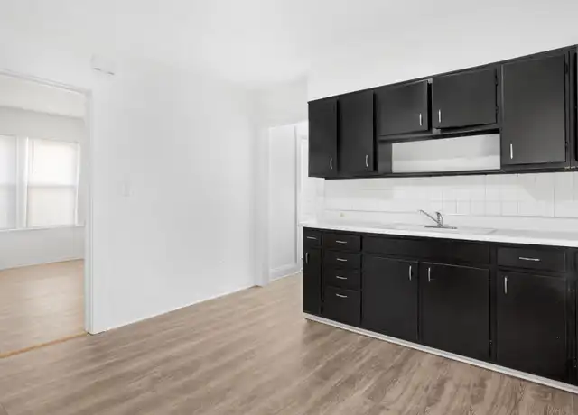 Property at 856 Wayside Rd Unit B, Cleveland, OH, 44110, 2 beds, 1 bath, [object Object]