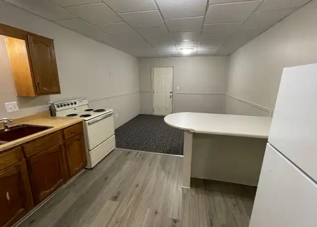 Property at 116 E Jefferson St #02, Kirksville, MO, 63501, 2 beds, 1 bath, [object Object]
