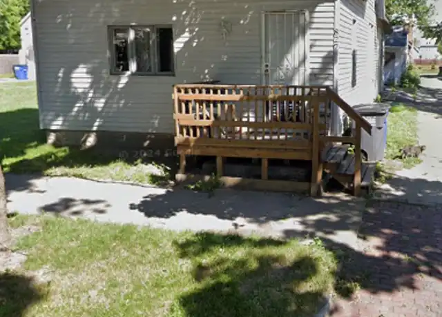 Property at 827 Noble St, Toledo, OH, 43608, 2 beds, 1 bath, [object Object]