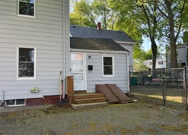 Property at 56 Campbell St Unit 56R, Woburn, MA, 01801, 2 beds, 1 bath, [object Object]