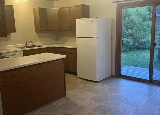 Property at 309 N Pleasant St Unit 2, Cambridge, WI, 53523, 2 beds, 1 bath, [object Object]