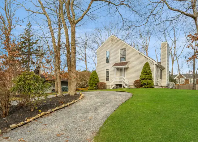 Property at 82 Hillside Dr E, Sag Harbor, NY, 11963, 3 beds, 2 baths, [object Object]