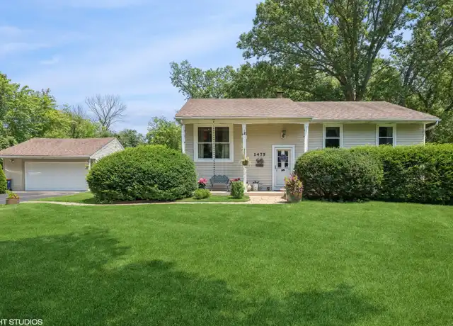 Property at 1475 Deerfield Pl, Highland Park, IL, 60035, 4 beds, 2 baths, [object Object]