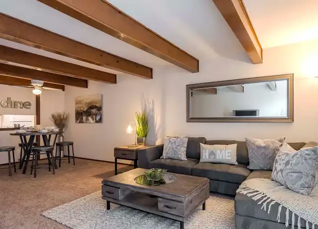 Property at ESTATES ON MAIN - 5312 Gatehouse Dr, Columbus, OH, 43213, 2 beds, 1.5 baths, [object Object]