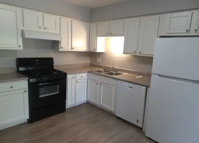 Property at 348 E Marquette St Unit 5, Berlin, WI, 54923, 2 beds, 1 bath, [object Object]