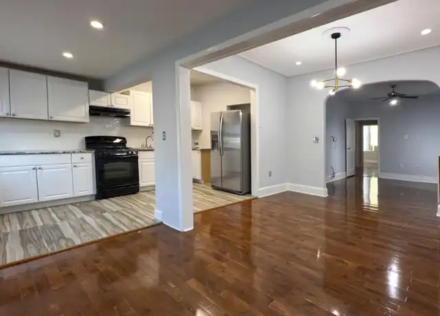 Property at 273 Woodlawn Ave Unit 2, Jersey City, NJ, 07305, 2 beds, 1 bath, [object Object]