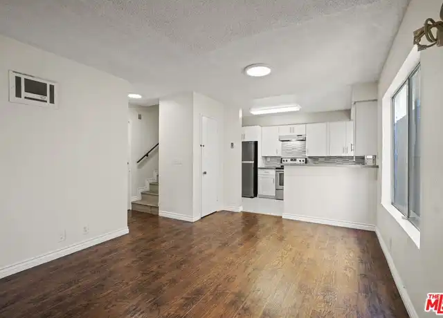 Property at 1418 S Bentley Ave Unit 202, Los Angeles, CA, 90025, 3 beds, 2 baths, [object Object]