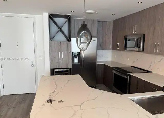 Property at 801 Brickell Key Blvd #1904, Miami, FL, 33131, 3 beds, 3 baths, [object Object]