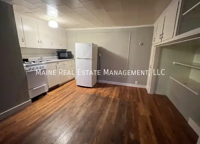 Property at 200 Center St Unit 3, Old Town, ME, 04468, 0 beds, 1 bath, [object Object]