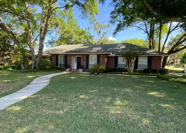 Property at 1884 Plantation Oaks Dr, Jacksonville, FL, 32223, 4 beds, 2 baths, [object Object]