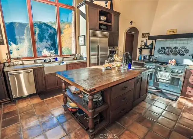 Property at 2701 Barrymore Dr, Malibu, CA, 90265, 3 beds, 3.5 baths, [object Object]