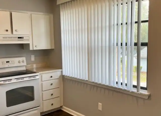 Property at 3215 Baird Ave Unit Q109, Lakeland, FL, 33805, 2 beds, 1 bath, [object Object]