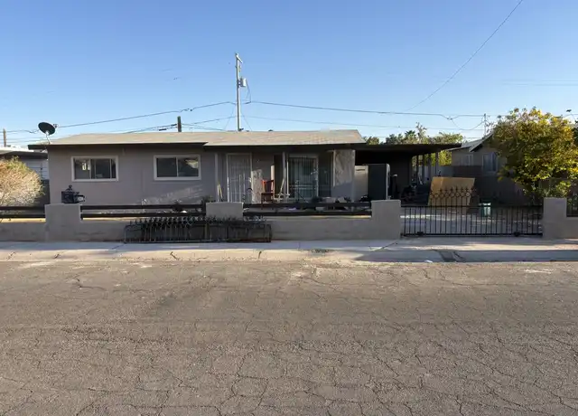 Property at 2023 E 24th Pl, Yuma, AZ, 85365, 3 beds, 1 bath, [object Object]