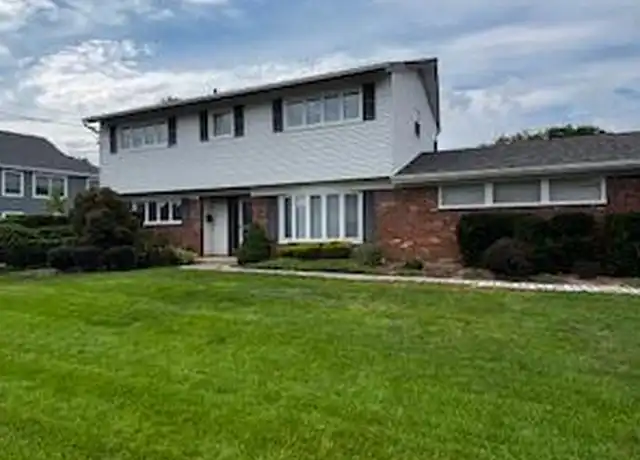 Property at 17 Shelley Dr, Massapequa, NY, 11758, 4 beds, 3 baths, [object Object]