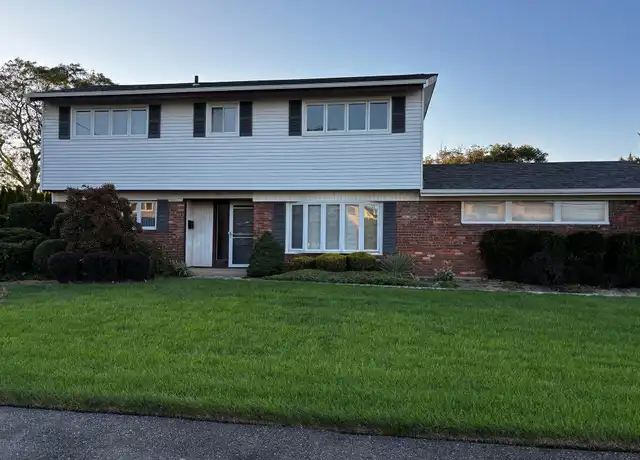 Property at 17 Shelley Dr, Massapequa, NY, 11758, 4 beds, 3 baths, [object Object]