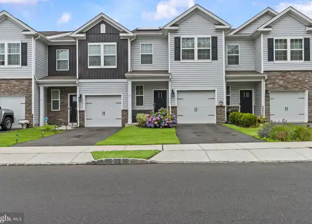 Property at 3 Katherine Dr, Burlington, NJ, 08016, 3 beds, 2.5 baths, [object Object]
