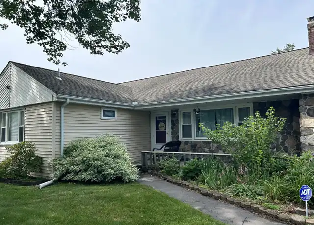 Property at 530 West St, Southington, CT, 06489, 3 beds, 1 bath, [object Object]