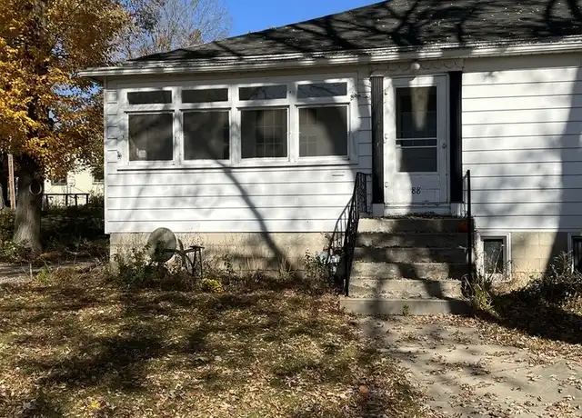 Property at 88 Fox Ave, West Dundee, IL, 60118, 2 beds, 1 bath, [object Object]