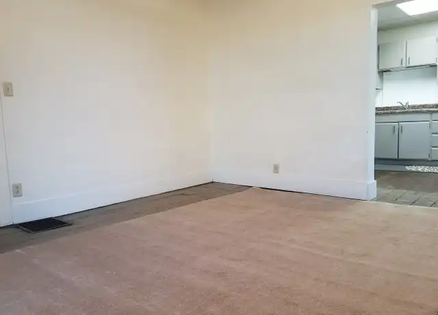 Property at 1121 S 9th St, Goshen, IN, 46526, 1 bed, 1 bath, [object Object]