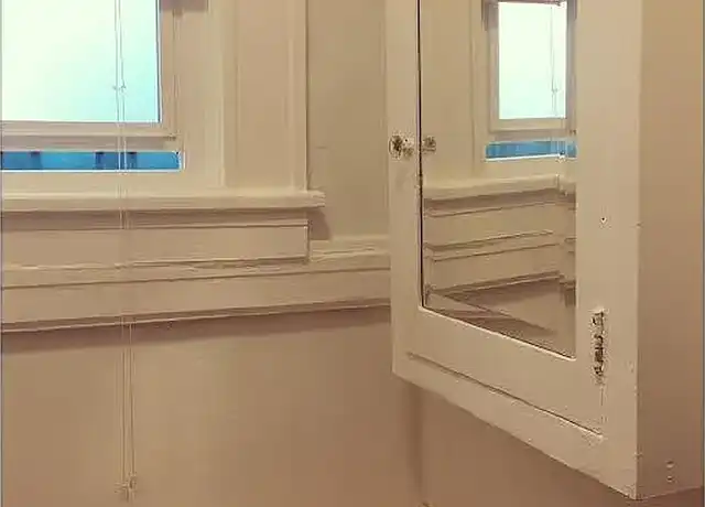 Property at Ansonia Apartments - 1628 Bellevue Ave, Seattle, WA, 98122, 0 beds, 1 bath, [object Object]