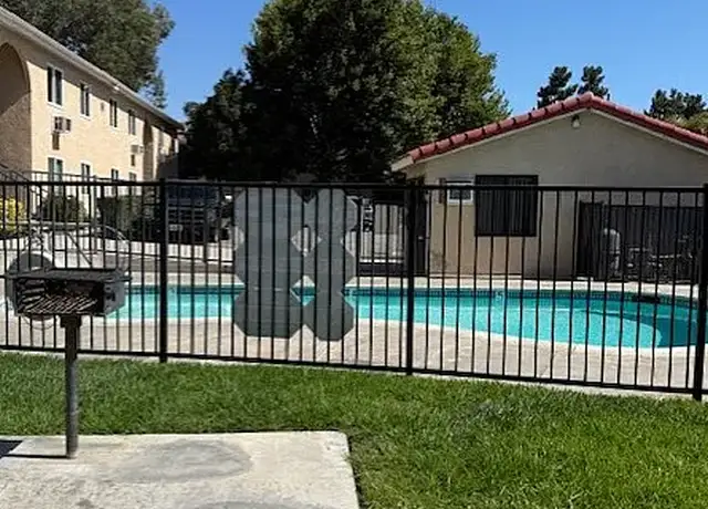 Photo of 224 W Merrill Ave, Rialto, CA 92376