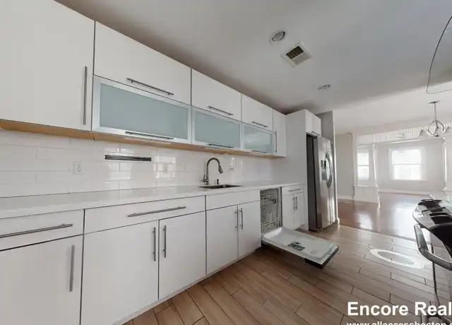 Property at 20 Marie Ave, Cambridge, MA, 02139, 3 beds, 2 baths, [object Object]