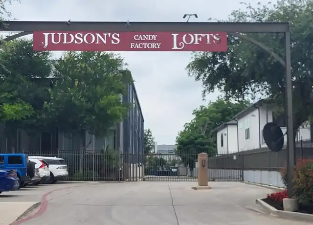 Property at 831 N Flores St Unit 3104, San Antonio, TX, 78212, 2 beds, 2 baths, [object Object]