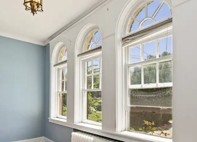 Property at 5863 Northumberland St Unit 2, Pittsburgh, PA, 15217, 2 beds, 1.5 baths, [object Object]