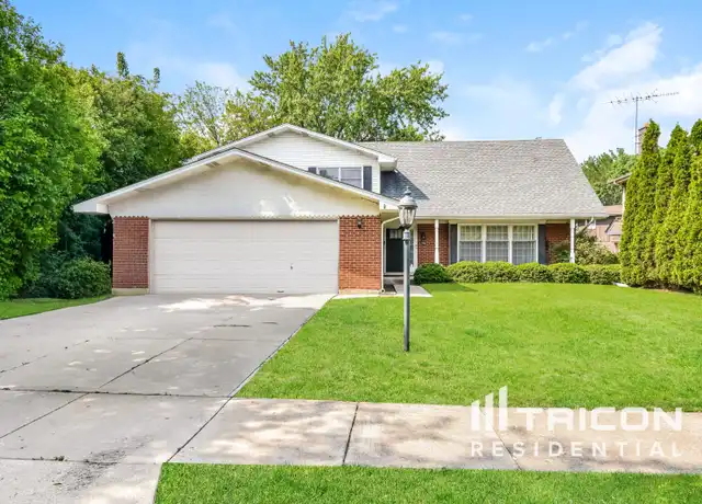 Property at 2206 W Lawrence Ln, Mount Prospect, IL, 60056, 4 beds, 2.5 baths, [object Object]