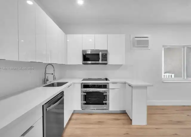 Property at 2300 SW 3rd Ave #20, Miami, FL, 33129, 1 bed, 1 bath, [object Object]
