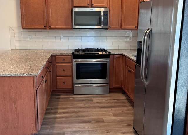 Photo of 460 SW 3rd Ave, Canby, OR 97013