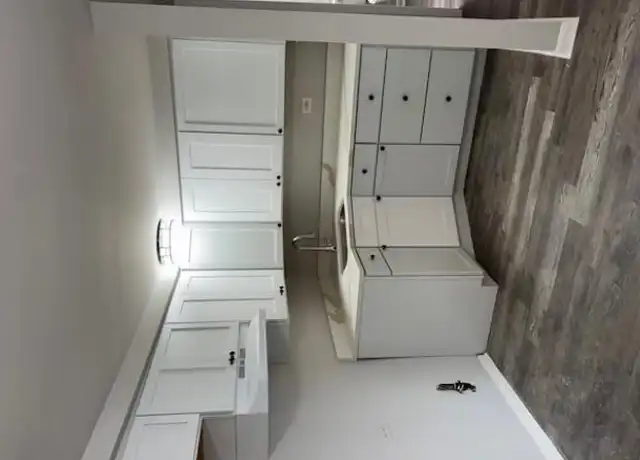 Property at 1908 Vermont St, Blue Island, IL, 60406, 1 bed, 1 bath, [object Object]
